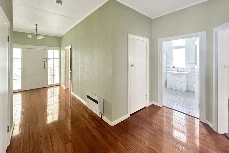 Photo of property in 4 Godwin Crescent, College Estate, Whanganui, 4500