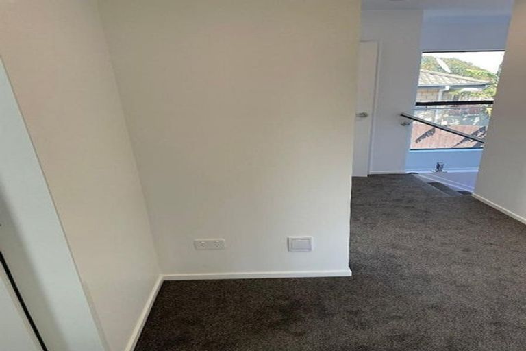 Photo of property in 33c Hillcrest Road, Papatoetoe, Auckland, 2025