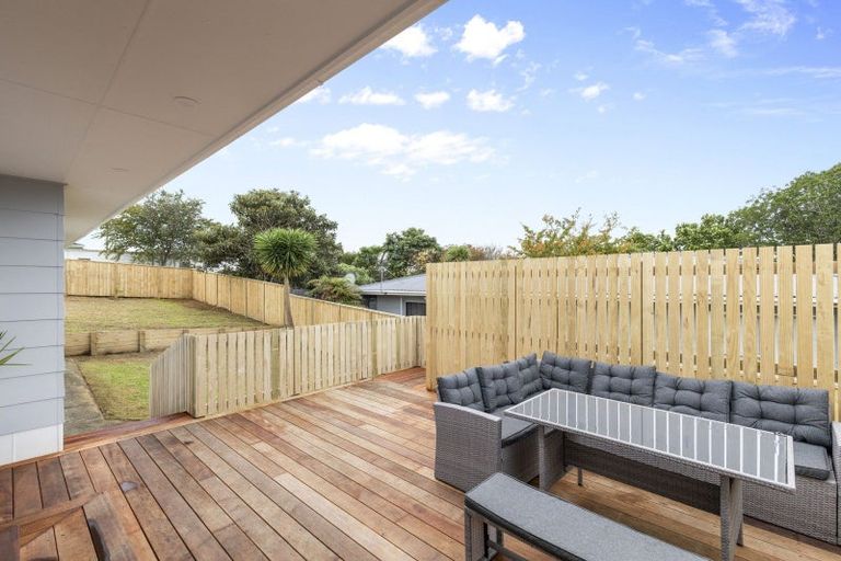 Photo of property in 8 Newlyn Place, Welbourn, New Plymouth, 4312