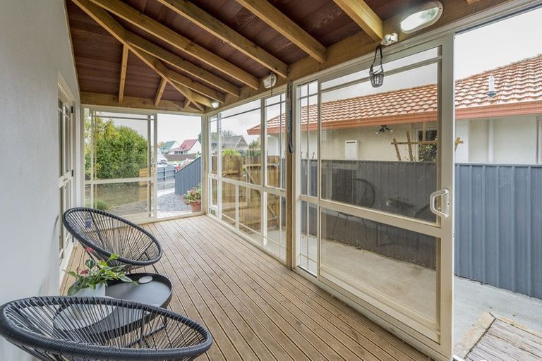 Photo of property in 10 Guildford Street, Levin, 5510