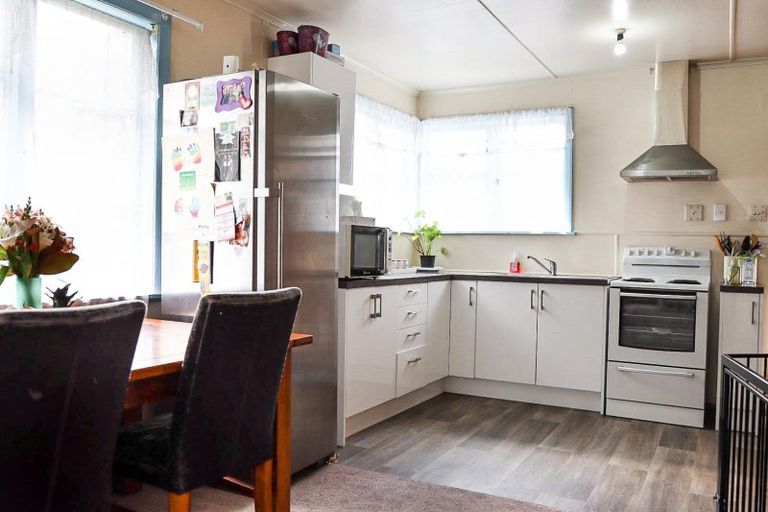 Photo of property in 11 Stanley Street, Dannevirke, 4930