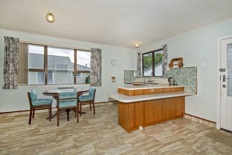 Photo of property in 8 Cambridge Street, Te Kamo, Whangarei, 0112