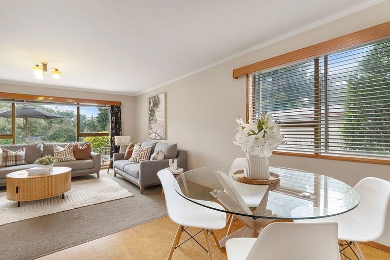 Photo of property in 12 Lomax Place, Islington, Christchurch, 8042
