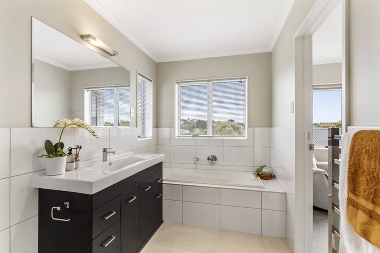 Photo of property in 101a Moore Street, Hillcrest, Auckland, 0627