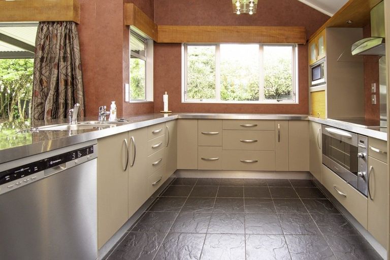 Photo of property in 43 Dittmer Drive, Awapuni, Palmerston North, 4412