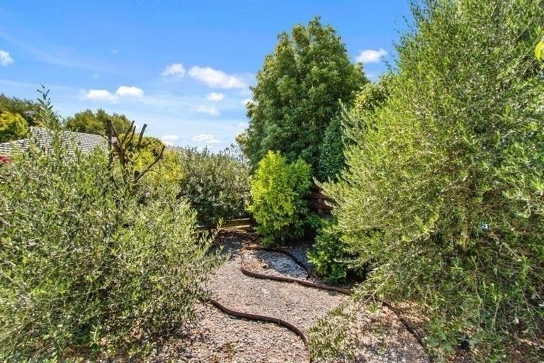 Photo of property in 22 Sarabande Avenue, Redwood, Christchurch, 8051