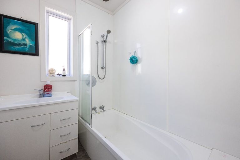 Photo of property in 210 Oxford Street, South Dunedin, Dunedin, 9012