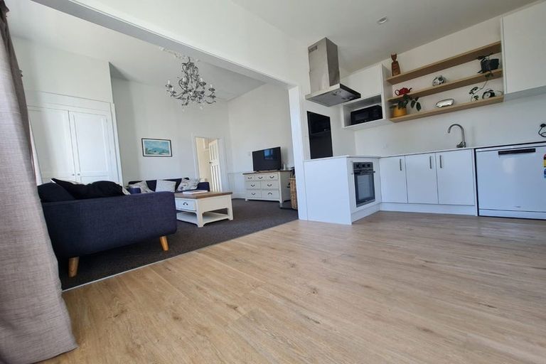 Photo of property in 2/88 Somerfield Street, Somerfield, Christchurch, 8024