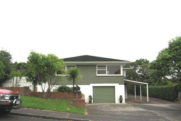 Photo of property in 1/4 Northgrove Avenue, Hillcrest, Auckland, 0627