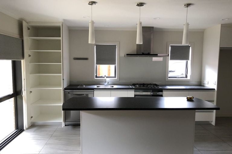 Photo of property in 59a Queen Street, Riverhead, 0820