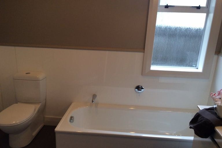 Photo of property in 44 Ranelagh Street, Karori, Wellington, 6012