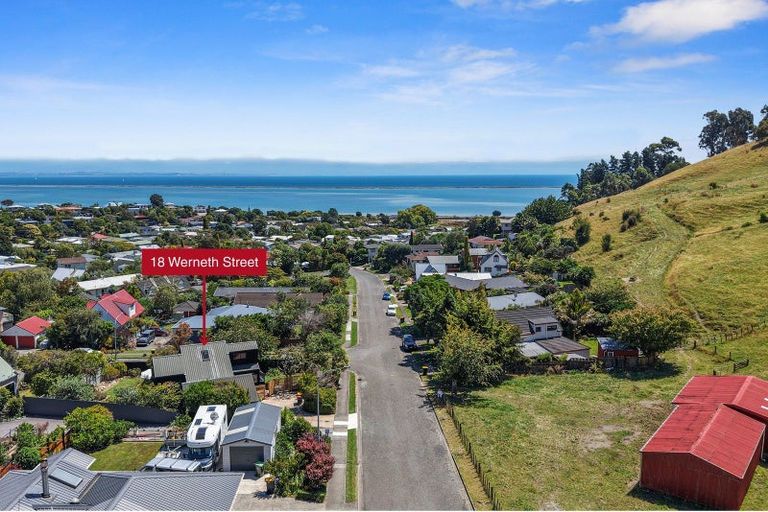 Photo of property in 18 Werneth Street, Atawhai, Nelson, 7010