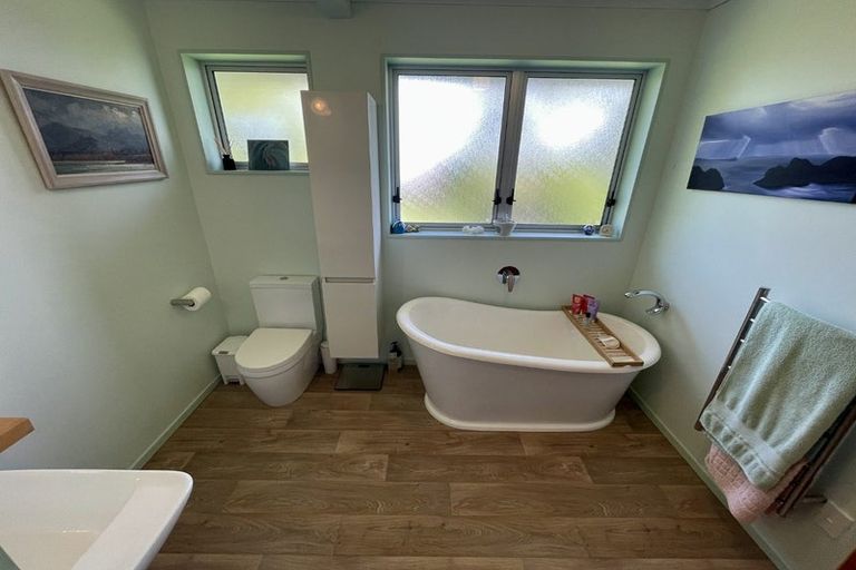 Photo of property in 68 Gurney Road, Kelson, Lower Hutt, 5010