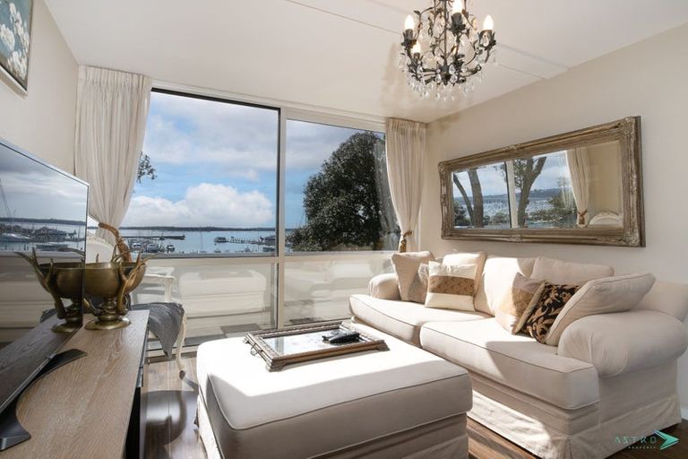 Photo of property in 2/7 London Street, Saint Marys Bay, Auckland, 1011