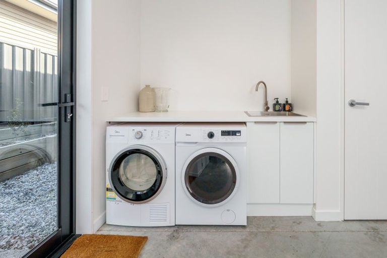 Photo of property in 10 Scurr Terrace, Wanaka, 9305