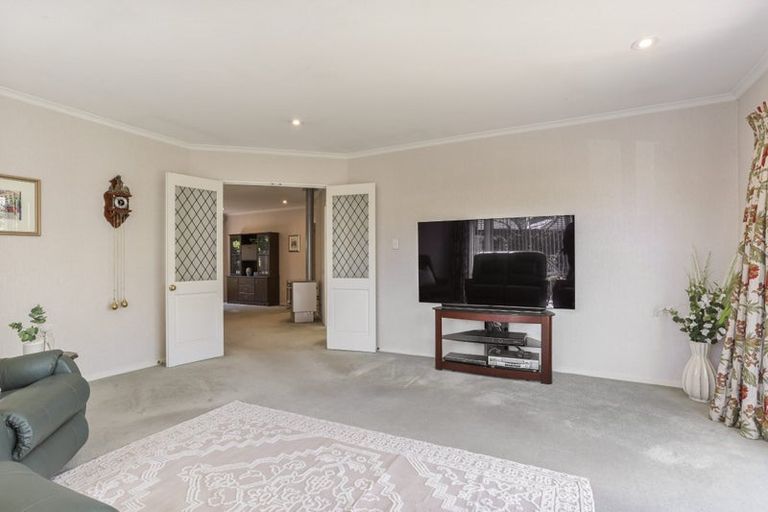Photo of property in 4 Wardour Mews, Avonhead, Christchurch, 8042