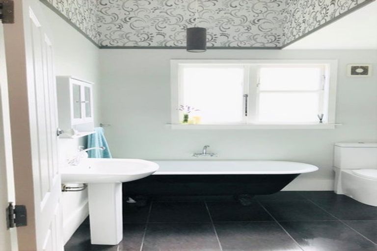 Photo of property in 12 Glasgow Street, Whanganui, 4500