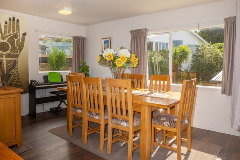 Photo of property in 25 Papaka Road, Ngunguru, Whangarei, 0173