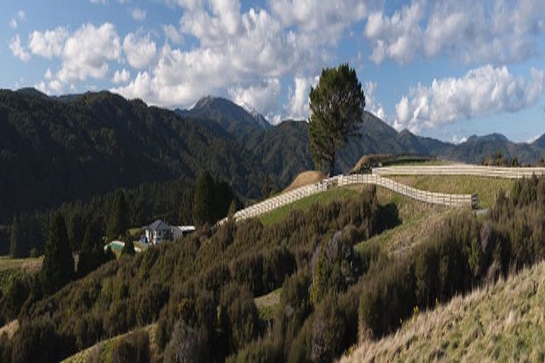 Photo of property in 12 Raikes Road, Kaitoke, Upper Hutt, 5018