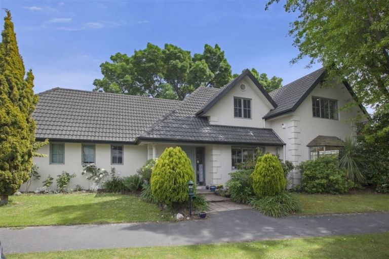 Photo of property in 2c Chislehurst Place, Bryndwr, Christchurch, 8052