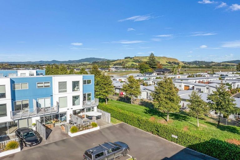Photo of property in 31 Reynolds Place, Papamoa Beach, Papamoa, 3118