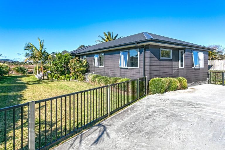 Photo of property in 40 Tairua Palms Place, Tairua, 3508