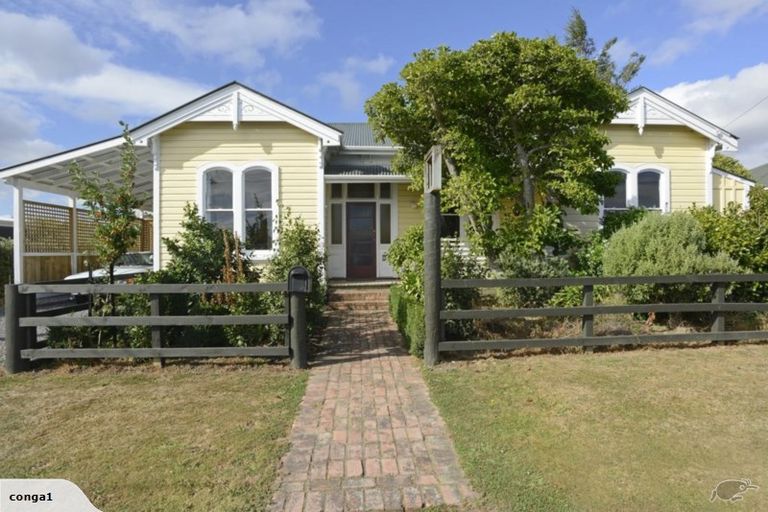 Photo of property in 9a Cologne Street, Martinborough, 5711