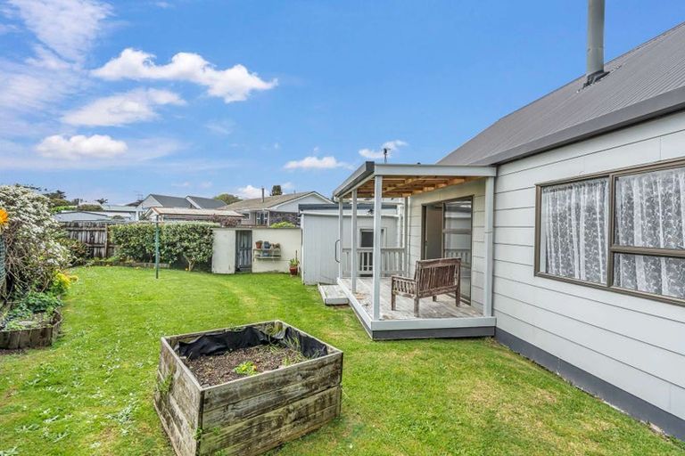 Photo of property in 14b Kauri Drive, Waiuku, 2123