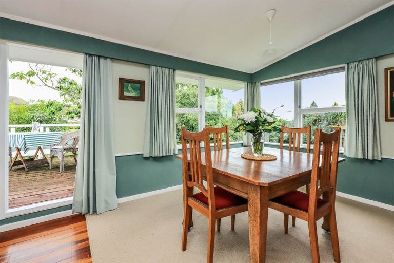 Photo of property in 17 Neeve Road, Taradale, Napier, 4112