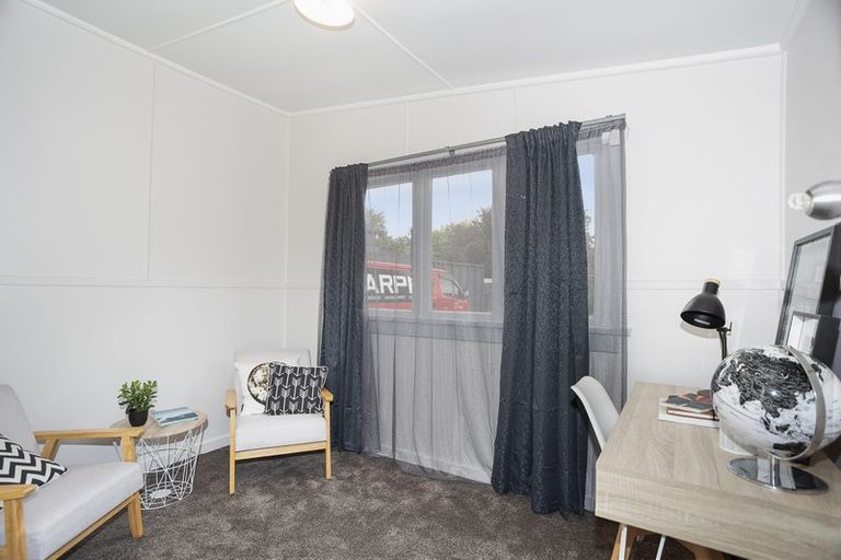 Photo of property in 11 Halton Street, East Gore, Gore, 9710