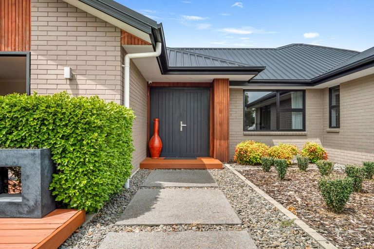 Photo of property in 54 Norfolk Drive, Cambridge, 3434