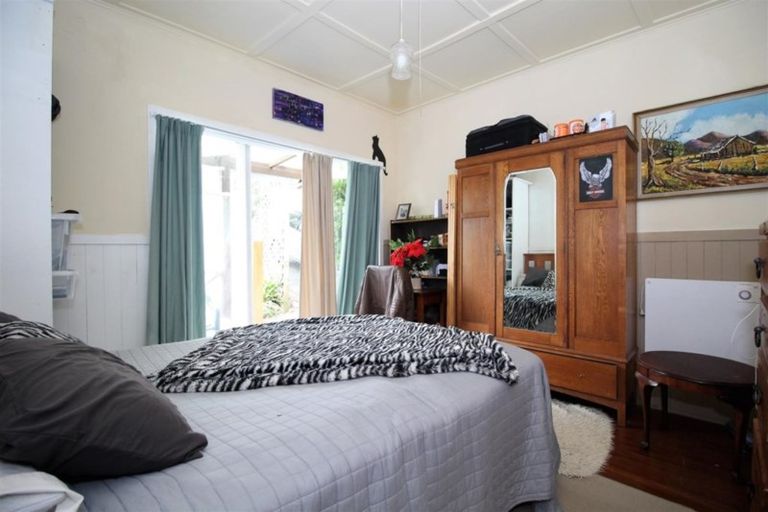 Photo of property in 2 Charles Street, Te Kamo, Whangarei, 0112