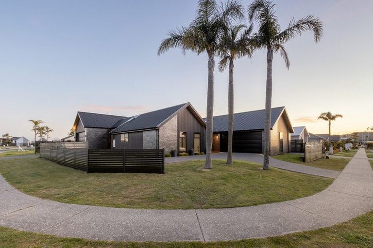 Photo of property in 46 Montiicola Drive, Papamoa Beach, Papamoa, 3118