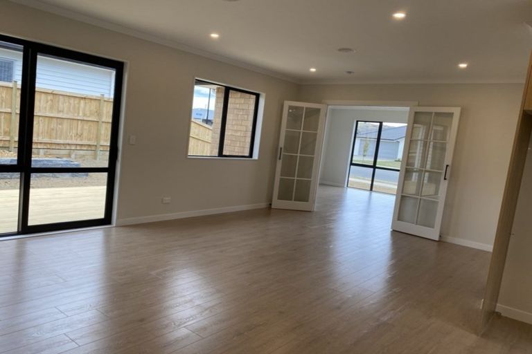 Photo of property in 14 Loader Place, Pokeno, 2402