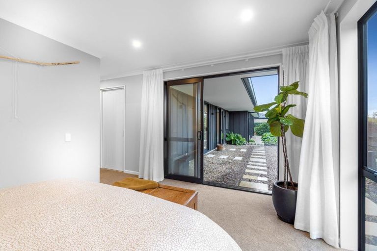 Photo of property in 16 Benjamin Place, Clevedon, Papakura, 2582