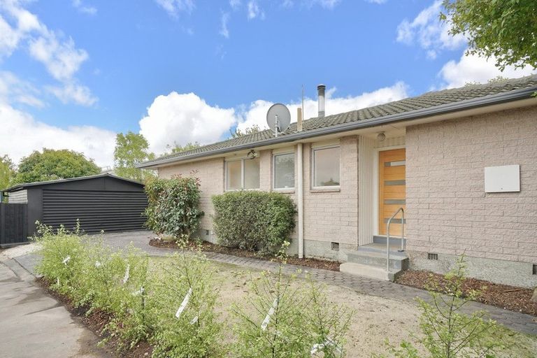 Photo of property in 75 Lakewood Drive, Burwood, Christchurch, 8083