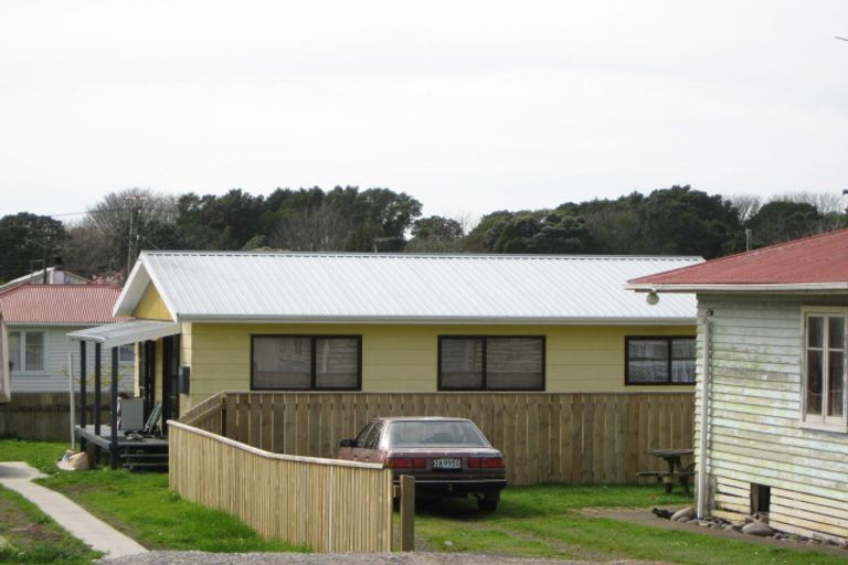 Photo of property in 60a Mould Street, Waitara, 4320