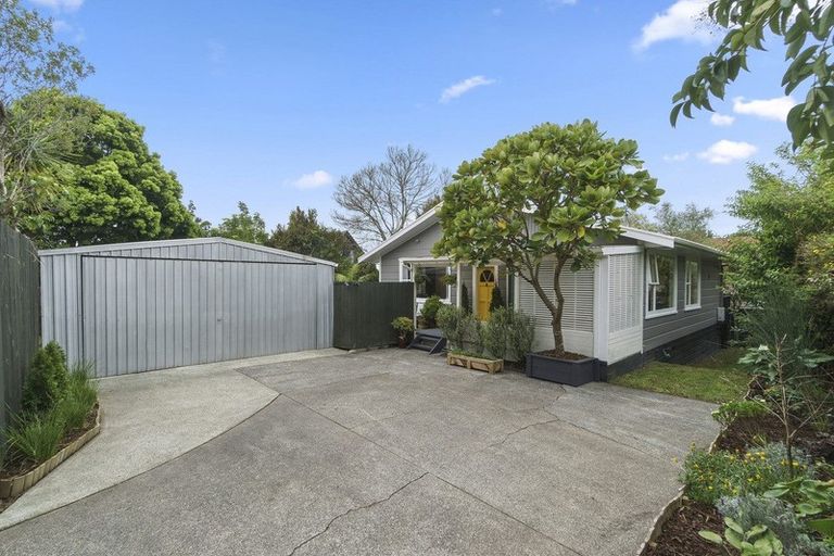 Photo of property in 1/33 Rata Street, New Lynn, Auckland, 0600