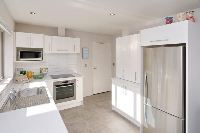 Photo of property in 2/17 Field Terrace, Upper Riccarton, Christchurch, 8041