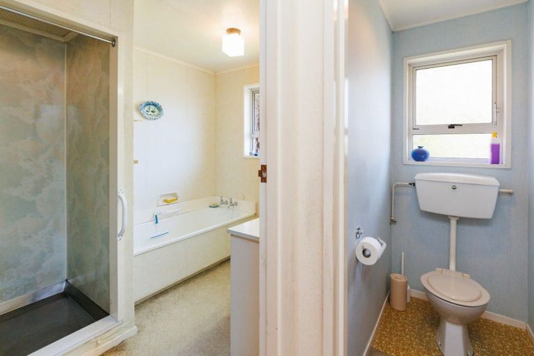 Photo of property in 17 Blenheim Place, Feilding, 4702