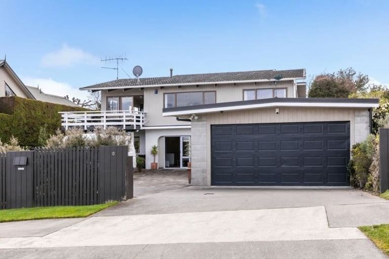 Photo of property in 10 Titoki Avenue, Waipahihi, Taupo, 3330