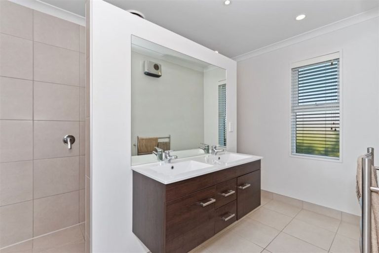 Photo of property in 4 Westburn Place, Prebbleton, 7604