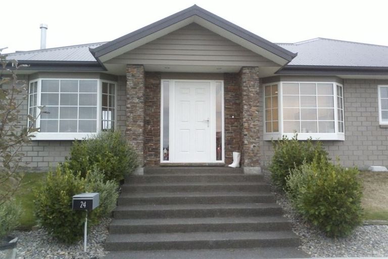 Photo of property in 24 Tahuna Street, Pegasus, 7612