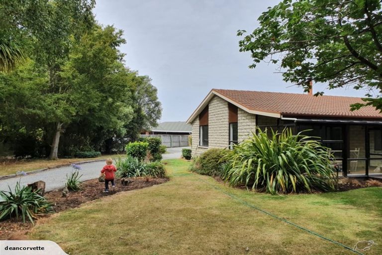 Photo of property in 4 Woodfield Place, Woodend, 7610