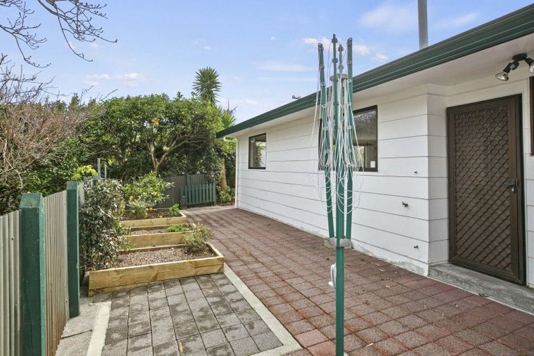 Photo of property in 178 Mangorei Road, Merrilands, New Plymouth, 4312