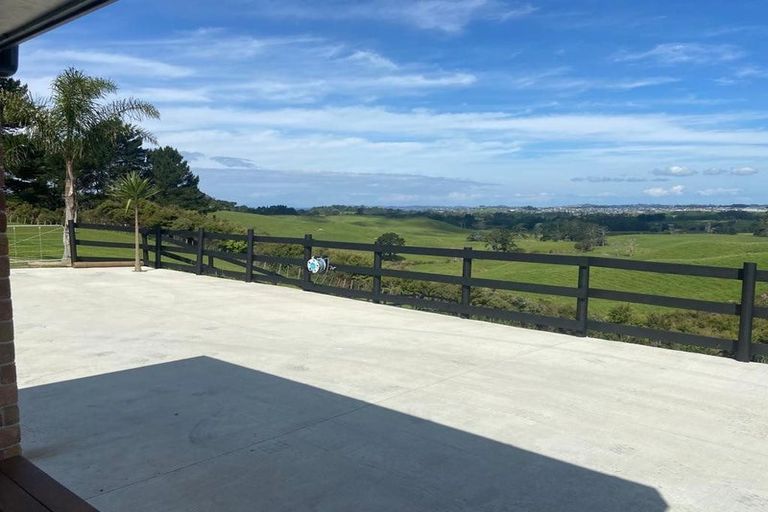 Photo of property in 186 Gervin Road, Wainui, Silverdale, 0992