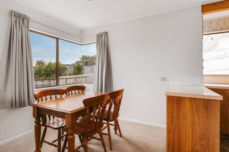 Photo of property in 8 Muir Place, Te Puke, 3119