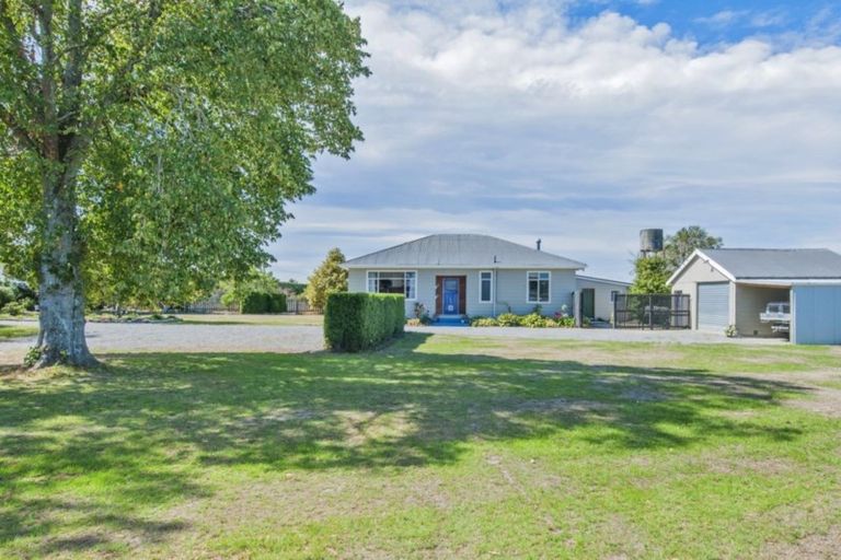 Photo of property in 2439 Bealey Road, Hororata, 7572