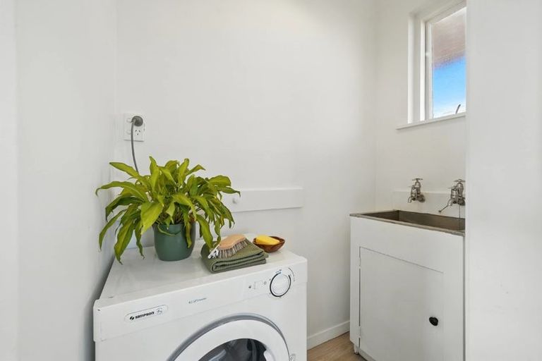 Photo of property in 3/78 Middlepark Road, Sockburn, Christchurch, 8042