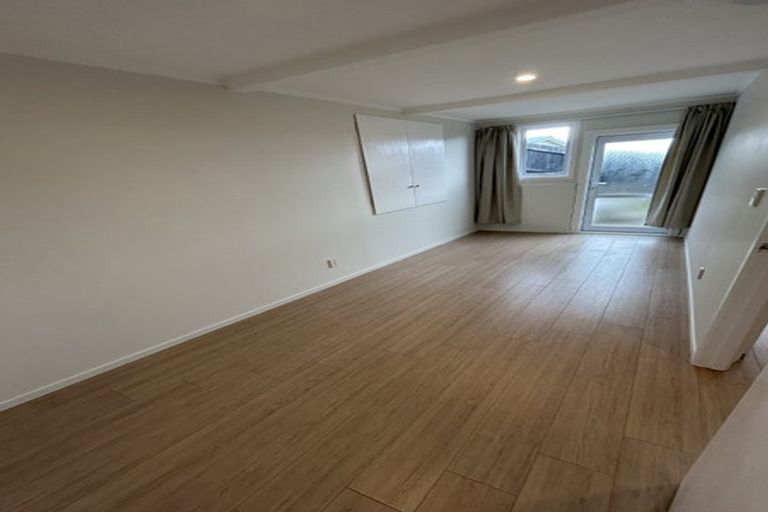 Photo of property in 15b Rishworth Avenue, Stanmore Bay, Whangaparaoa, 0932